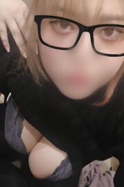 つき